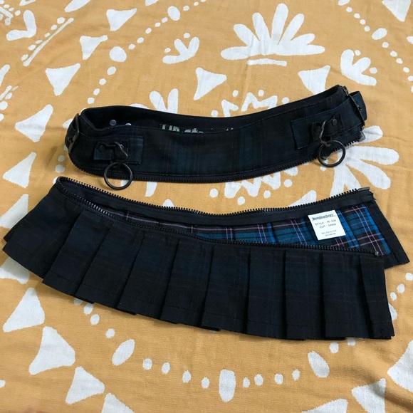 ❌ SOLD ❌ Lip Service tartan mini skirt XS punk rock gothic - Picture 6 of 6